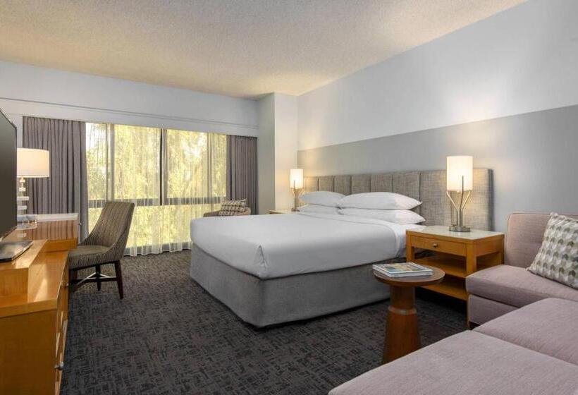 اتاق دلوکس مخصوص معلولین, Renaissance Palm Springs