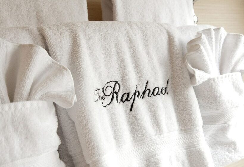 스위트, The Raphael Hotel, Autograph Collection