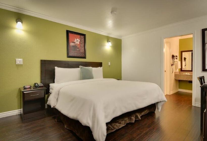 Номер Премиум, Vagabond Inn San Pedro