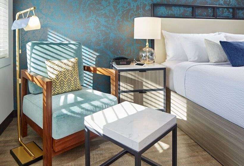 Номер Deluxe, The Shoal Hotel La Jolla Beach