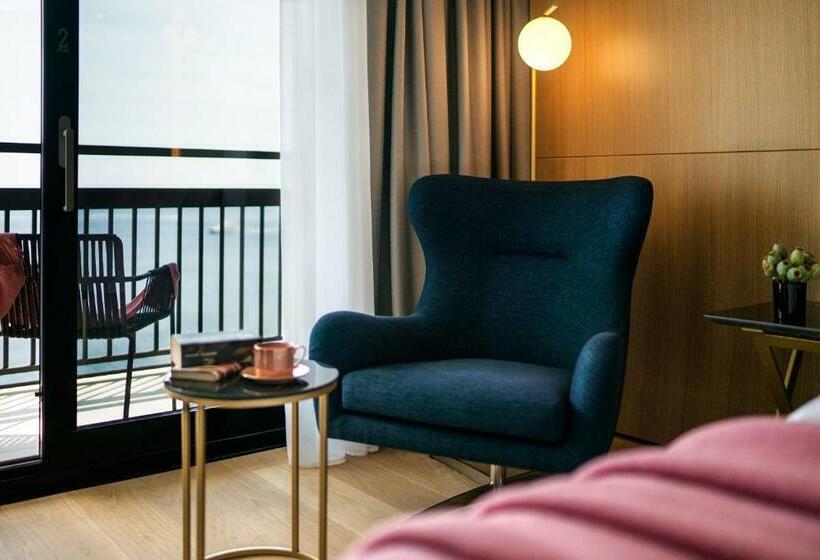 Cameră Deluxe cu Vedere la Mare cu Balcon, Excelsior