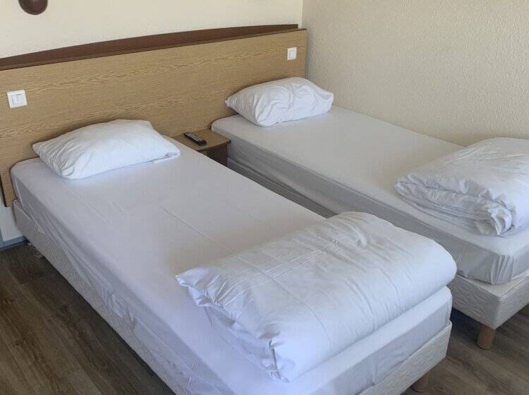 اتاق استاندارد, Greet Hotel Chatellerault