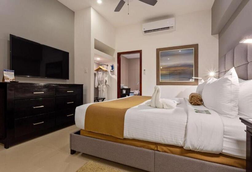 주니어 스위트 킹사이즈 침대, Best Western Plus Belize Biltmore Plaza
