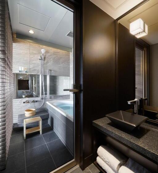 Люкс Клуб, Grand Prince Hotel Shin Takanawa