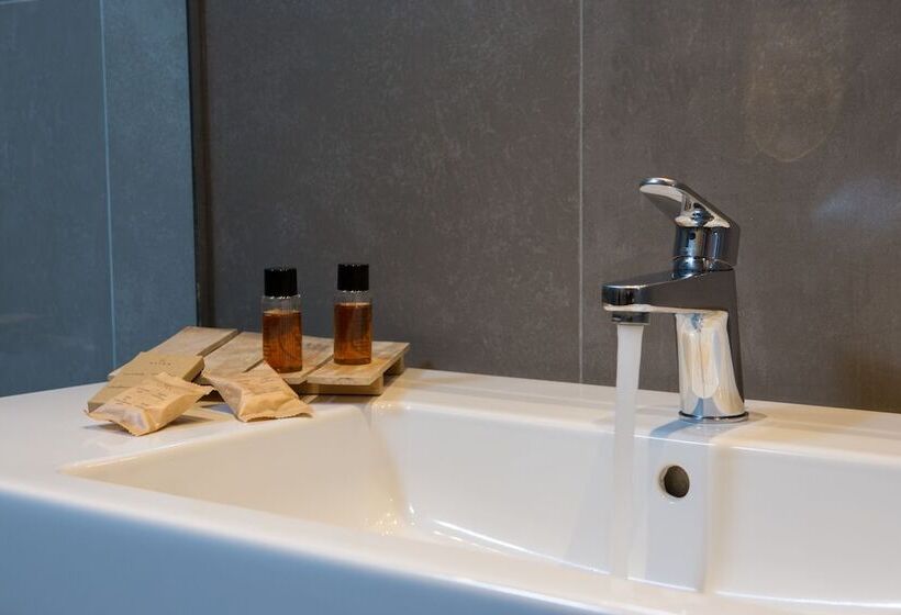 Трехместный Номер Deluxe, Toscana Ambassador