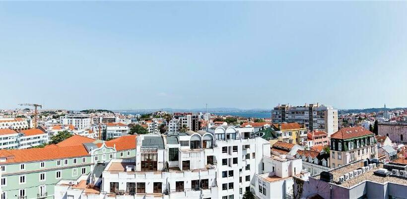 اتاق استاندارد با چشم‌انداز رودخانه, Holiday Inn Express And Suites Lisbon Principe Real By Ihg