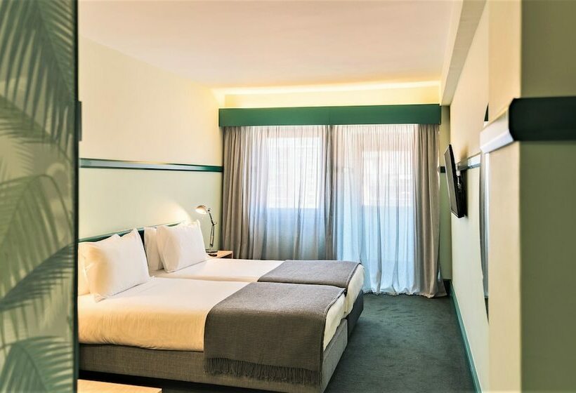 اتاق استاندارد, Holiday Inn Express And Suites Lisbon Principe Real By Ihg