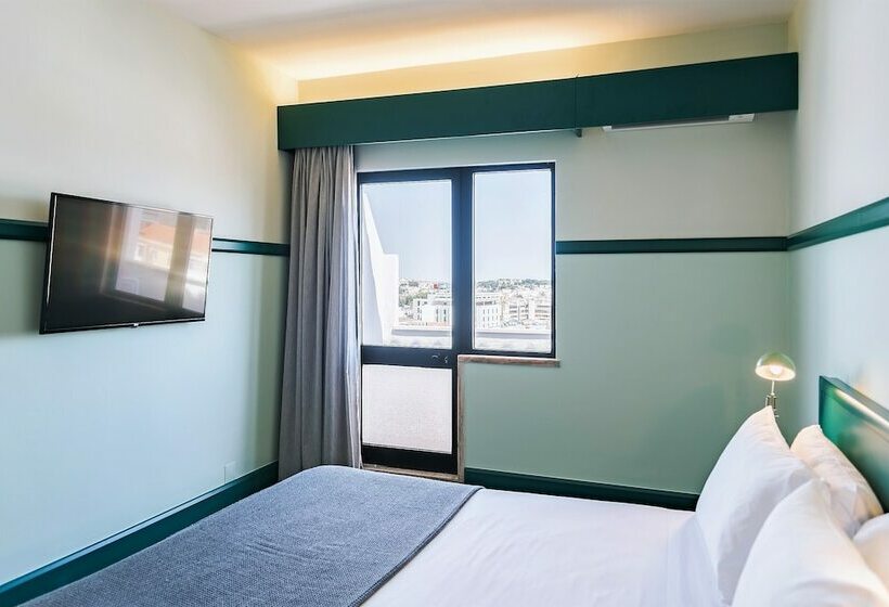 اتاق استاندارد, Holiday Inn Express And Suites Lisbon Principe Real By Ihg
