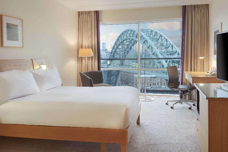 اتاق استاندارد با چشم‌انداز رودخانه, Holiday Inn Express And Suites Lisbon Principe Real By Ihg