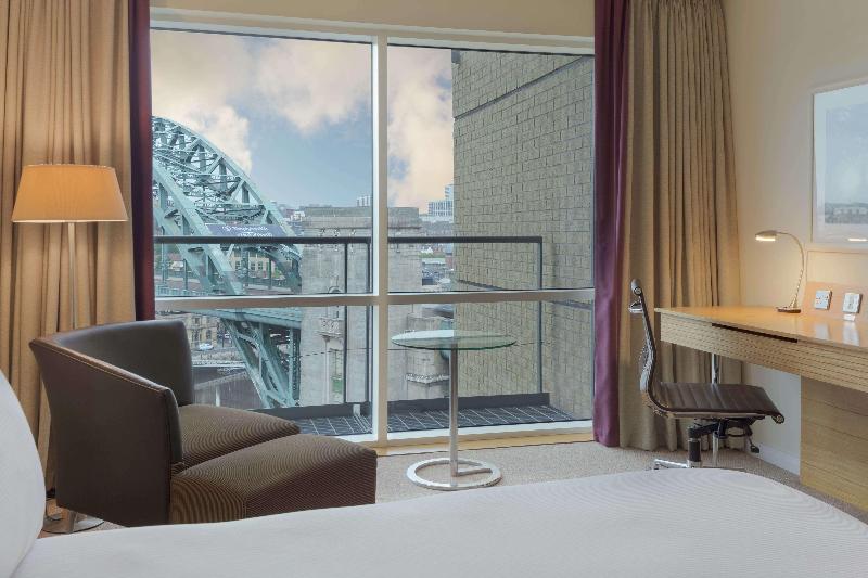 اتاق استاندارد با چشم‌انداز رودخانه, Holiday Inn Express And Suites Lisbon Principe Real By Ihg