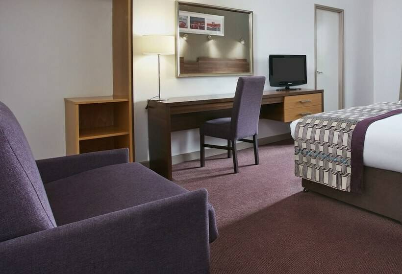 패밀리 룸, Leonardo Dublin Christchurch