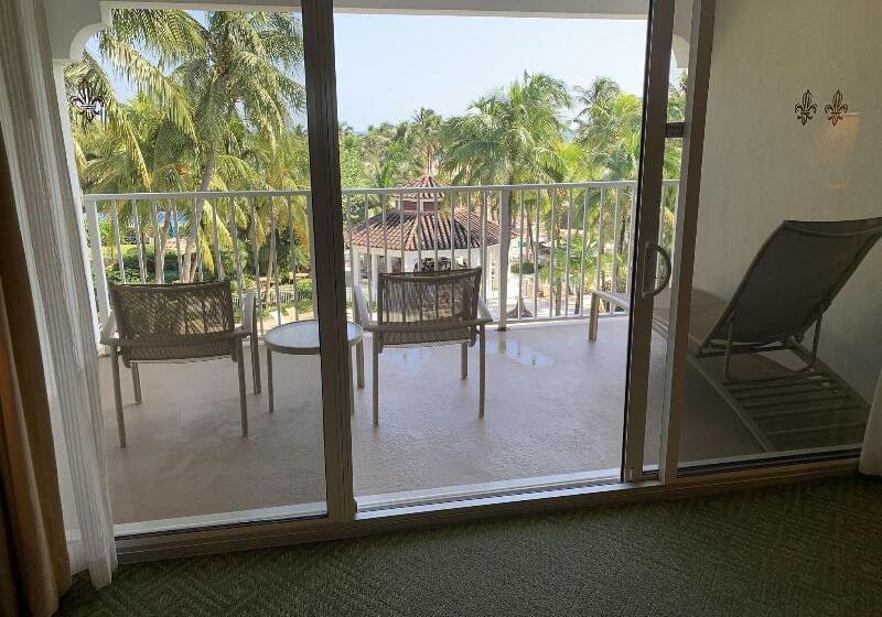 エクゼクティブスイート, The Lago Mar Beach Resort And Club