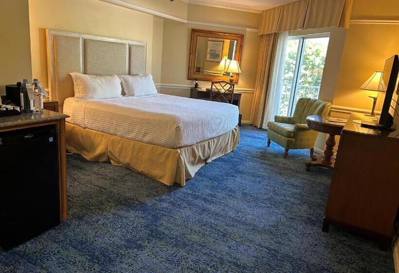 キングサイズベッドのスタンダードルーム, The Lago Mar Beach Resort And Club