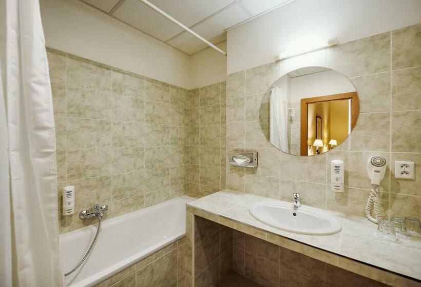 Quarto Superior, Central Hotel Prague
