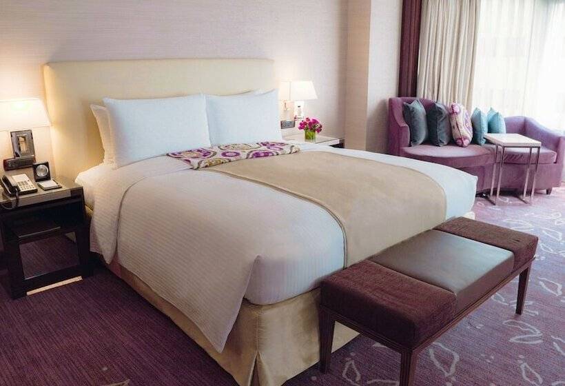 Президентский Люкс, Diamond Hotel Philippines
