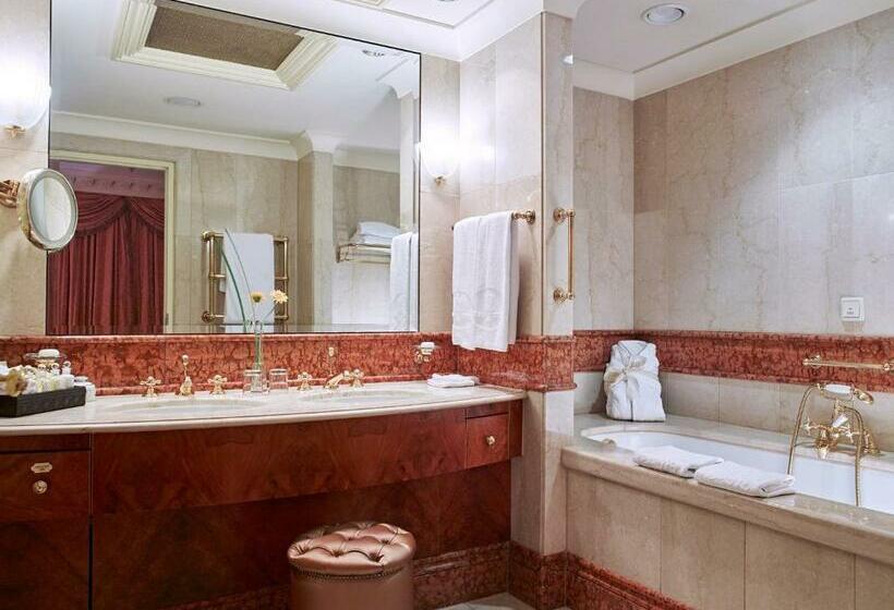 스위트 킹사이즈 침대, Grand Hotel Wien