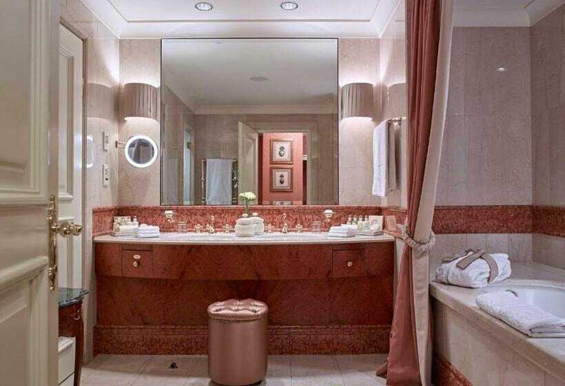 스위트 킹사이즈 침대, Grand Hotel Wien