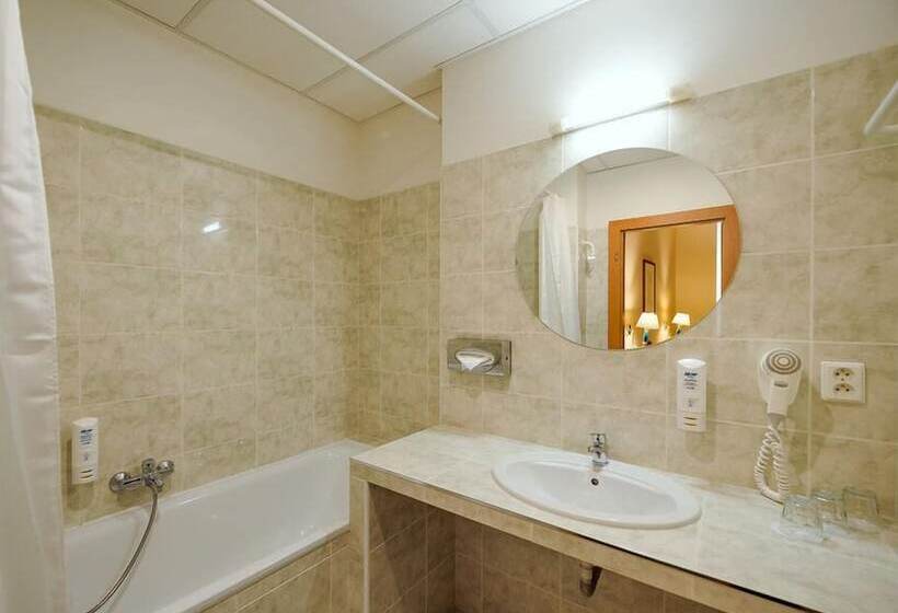 Quarto Superior, Central Hotel Prague