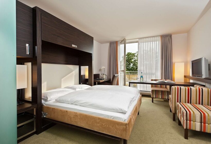 Студия Стандарт, Radisson Blu Park Hotel & Conference Centre