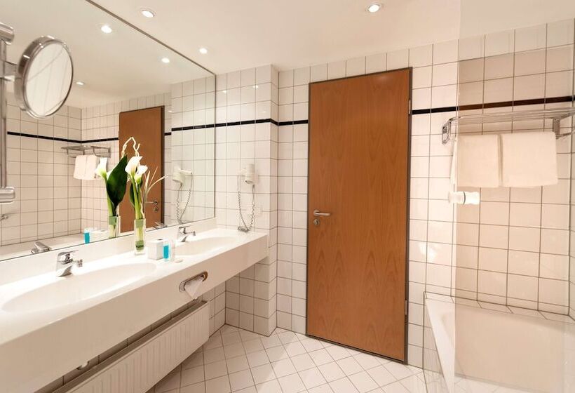 Suíte Júnior, Dorint Kongresshotel Düsseldorf/neuss