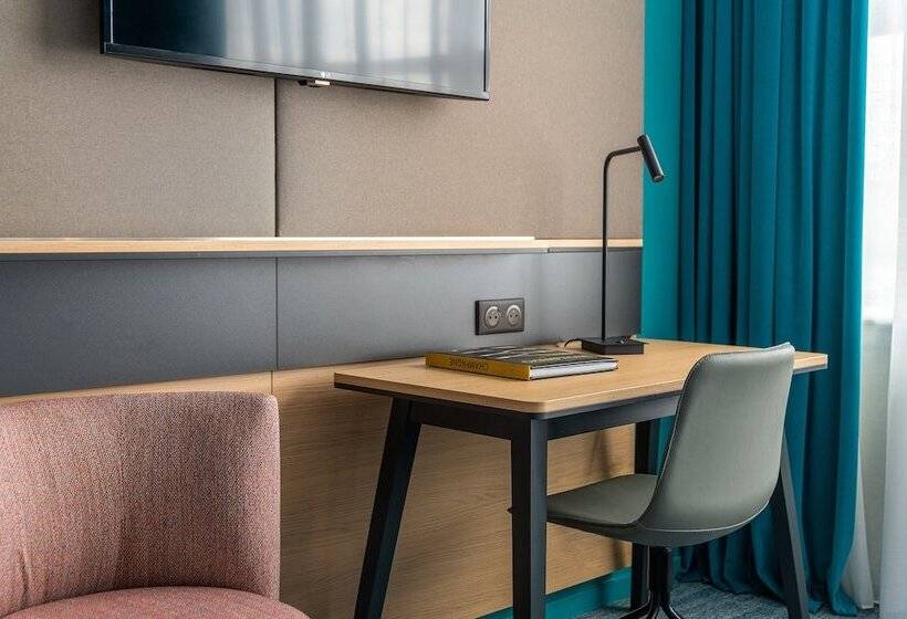 Номер Стандарт Двуспальная Кровать, Holiday Inn Reims Centre, An Ihg