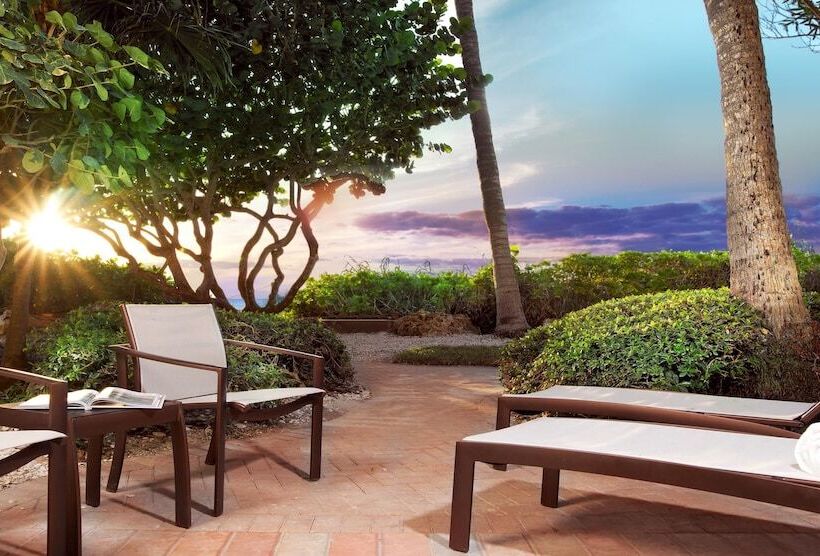 스탠다드 룸 더블 침대, La Playa Beach & Golf Resort, A Noble House Resort