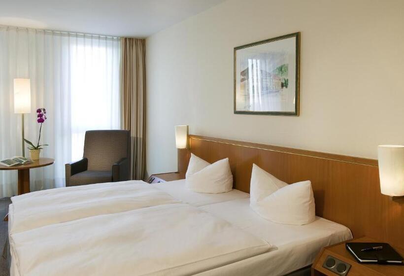 Номер Стандарт, Novotel Freiburg Am Konzerthaus