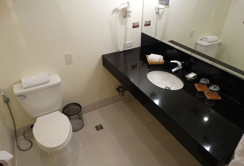 디럭스 룸, City Garden Suites Manila