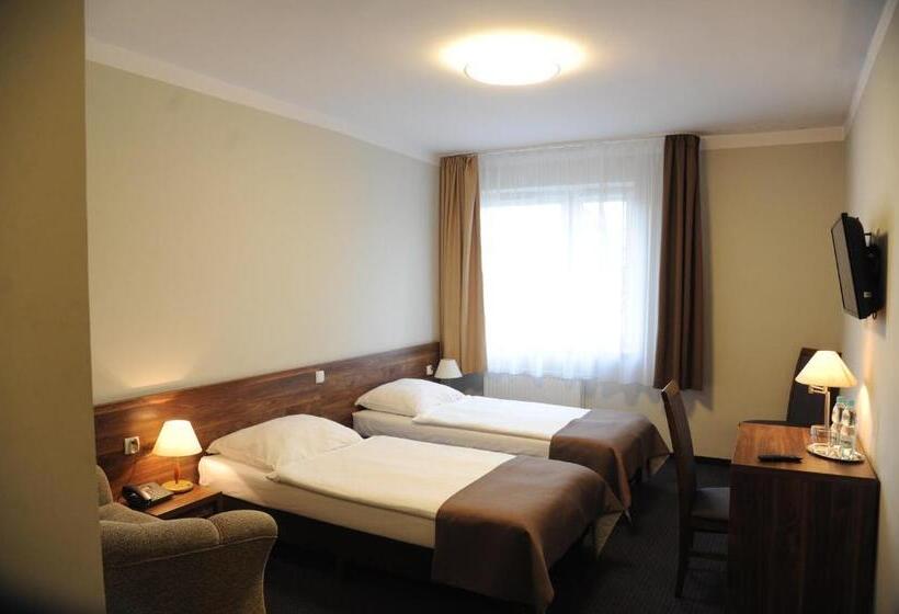Quarto Estandar, Dedal