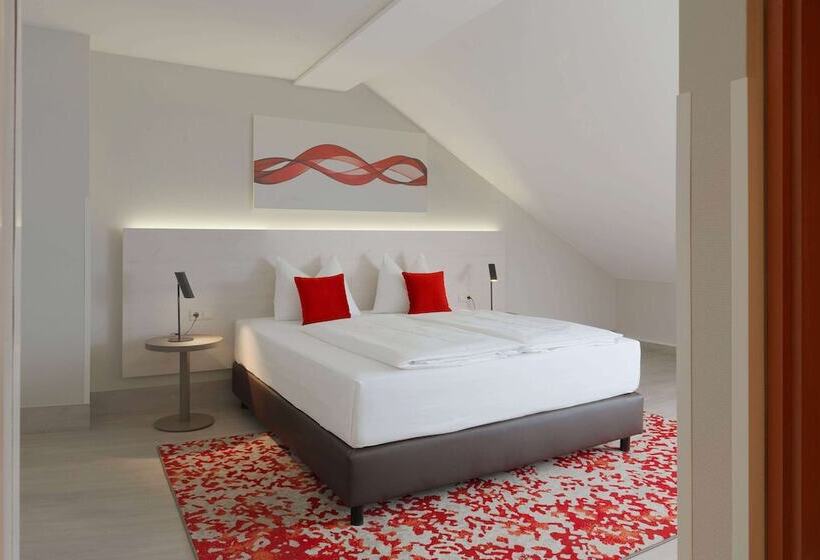 Полулюкс, Ramada By Wyndham Dresden