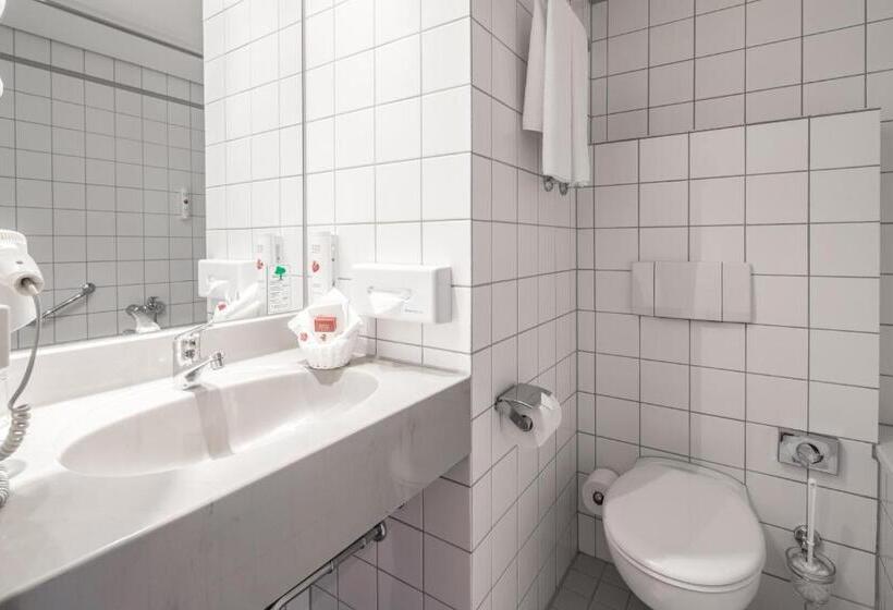 Полулюкс, Ramada By Wyndham Dresden
