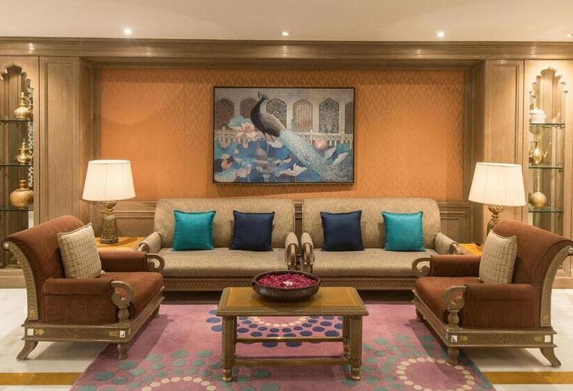 Номер Deluxe Вид на Сад, Vivanta Aurangabad, Maharashtra