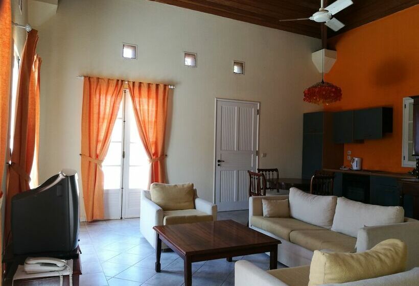 ویلای 2 خوابه, Flag Hotel Foya Branca