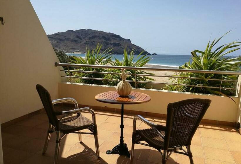 اتاق لوکس با چشم‌انداز دریا, Flag Hotel Foya Branca