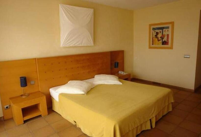 اتاق سوپریور با چشم‌انداز دریا, Flag Hotel Foya Branca