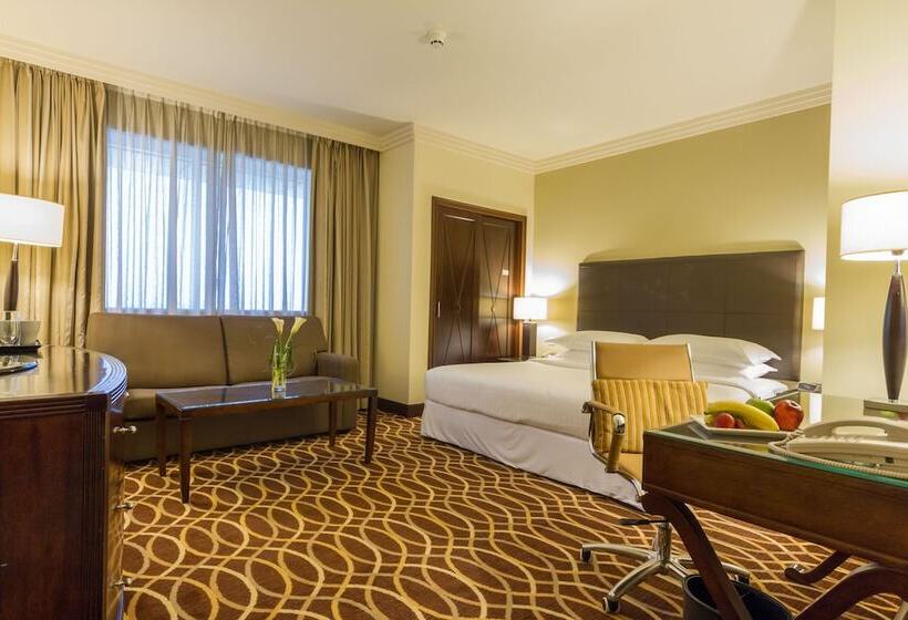Номер Executive, Grand Excelsior Hotel Deira