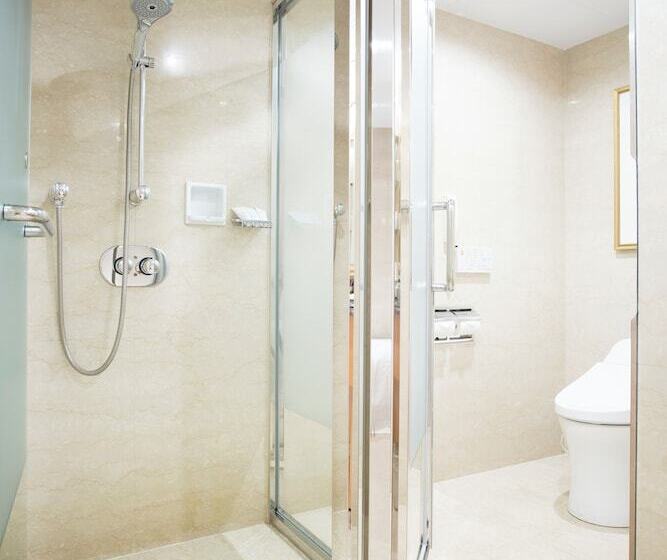 Трехместный Номер Deluxe, Nikko Kansai Airport   3 Mins Walk To The Airport