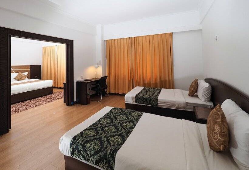 اتاق لوکس چهار تخته, Howard Johnson By Wyndham Kuala Lumpur 118
