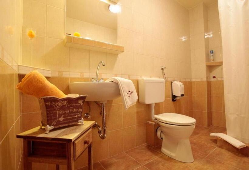 3-Bett-Standardzimmer, Família Vendégház