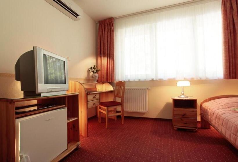 Standardeinzelzimmer, Família Vendégház