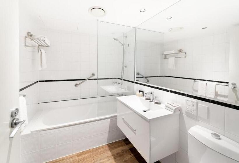 Номер Стандарт, Voco Gold Coast, An Ihg