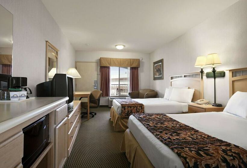 스탠다드 룸 더블 침대 2개, Days Inn By Wyndham Rocklin/sacramento