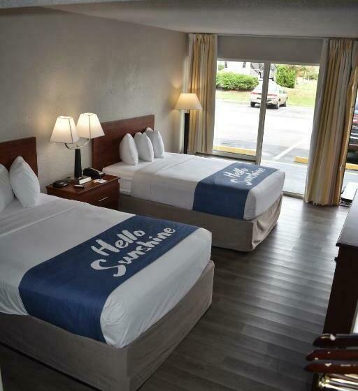 디럭스 룸, Days Inn By Wyndham Wildwood I75