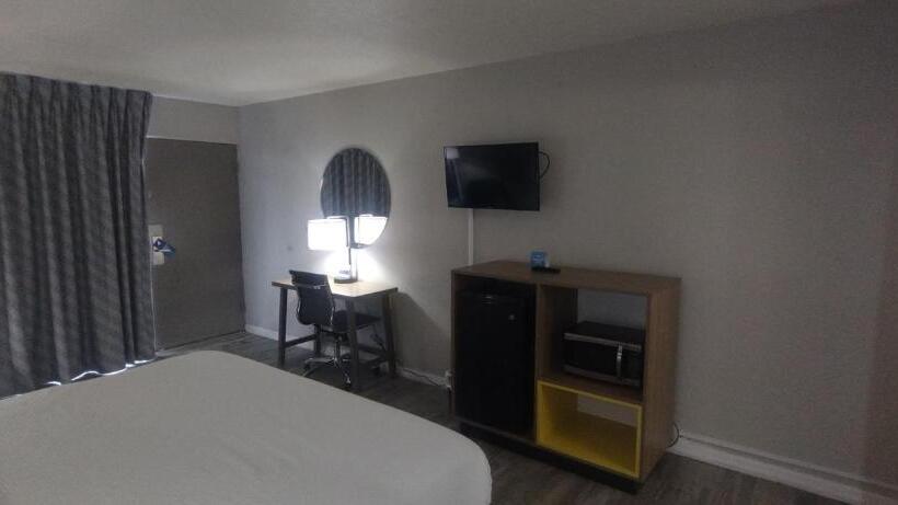 חדר סטנדרט עם מיטת קינג, Days Inn By Wyndham Wildwood I75