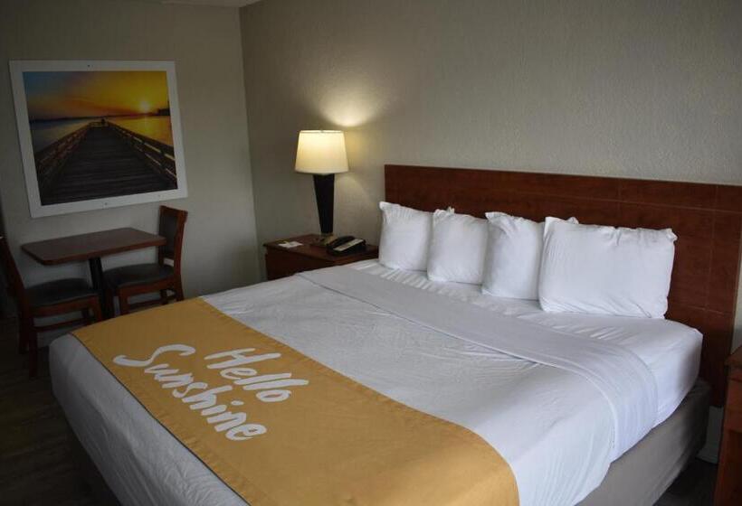장애인을 위한 킹사이즈 침대 스탠다드 룸, Days Inn By Wyndham Wildwood I75