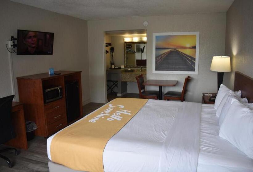 חדר סטנדרט עם מיטת קינג, Days Inn By Wyndham Wildwood I75