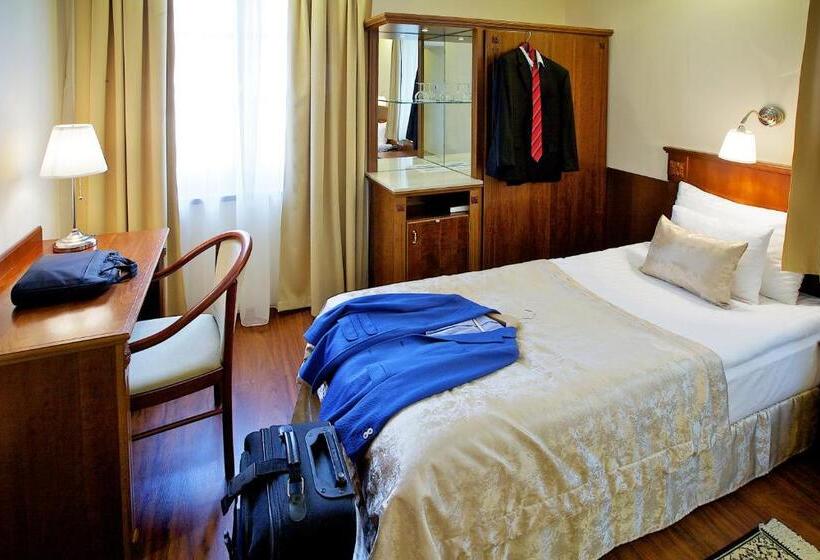 标准单人间, Gold Hotel Budapest