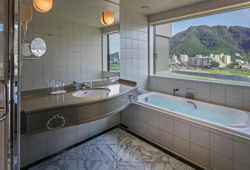 Люкс, Miyako Hotel Gifu Nagaragawa