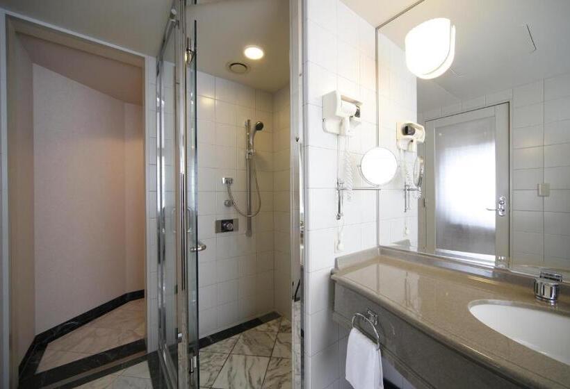 Люкс Премиум, Miyako Hotel Gifu Nagaragawa