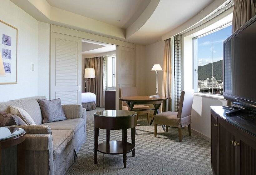 Люкс Премиум, Miyako Hotel Gifu Nagaragawa